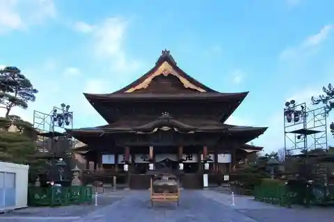 スノーモンキー善光寺への日帰りプライベート観光ツアー