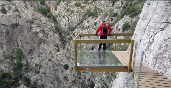 Alicante: Adventure on the Relleu Suspension Bridge in a private van