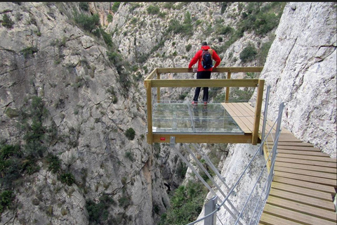 Passarela suspensa de Relleu e Sabores Autênticos da Vila com transfersPassarela suspensa de Relleu e Sabores Autênticos da Aldeia com transporte