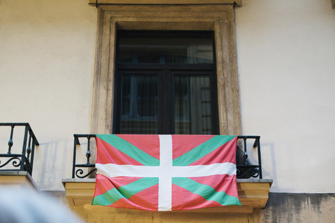 San Sebastián: Eat Pintxos Like a Local Food Tour Eat pintxos as a local in San Sebastian