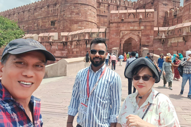 From Delhi: Taj Mahal, Agra Fort & Baby Taj Private Day Trip Only Tour Guide (No Car, Driver, Tickets, or Meals)