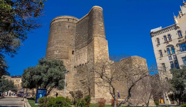 Guided Walk of Baku Museums (Self-Explore Inside)