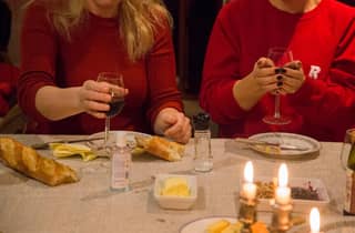 Paris: Wein- und Käseverkostung mit einem Chefsommelier