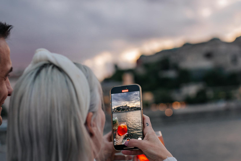 Budapeszt: rejs Lotus z nieograniczoną ilością Aperolu i ProseccoBudapeszt: Rejs statkiem Lotus z nieograniczoną ilością aperolu i prosecco