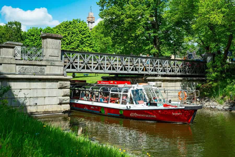 Stockholm: Königliche Brücken & Kanal Bootstour mit Audioguide. Foto: GetYourGuide Stockholm: Königliche Brücken & Kanal Bootstour mit Audioguide. Foto: GetYourGuide