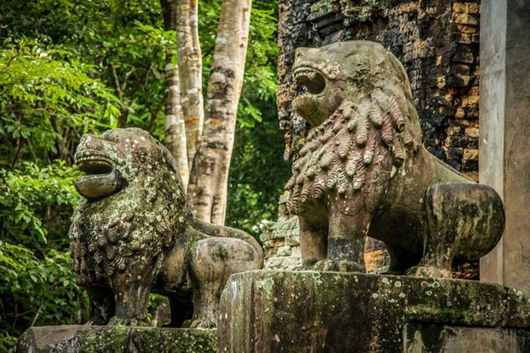 Siem Reap to Phnom Penh: Private Transfer with Scenic Stops