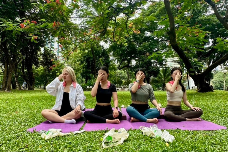 Bangkok: Ochtendyoga voor alle niveaus in Lumphini ParkBangkok: Yoga voor alle niveaus in het Lumphini Park