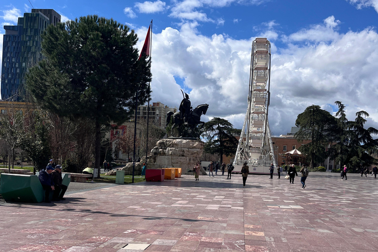 Tirana: Tour a pie con palco VIP del estadio Air Albania