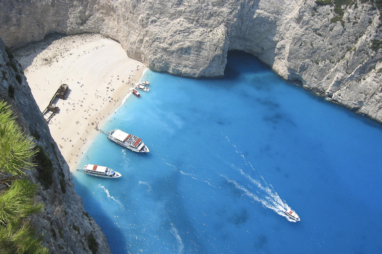 Kefalonia: Zakynthos Shipwreck & Blue Caves-Alykanas cruise