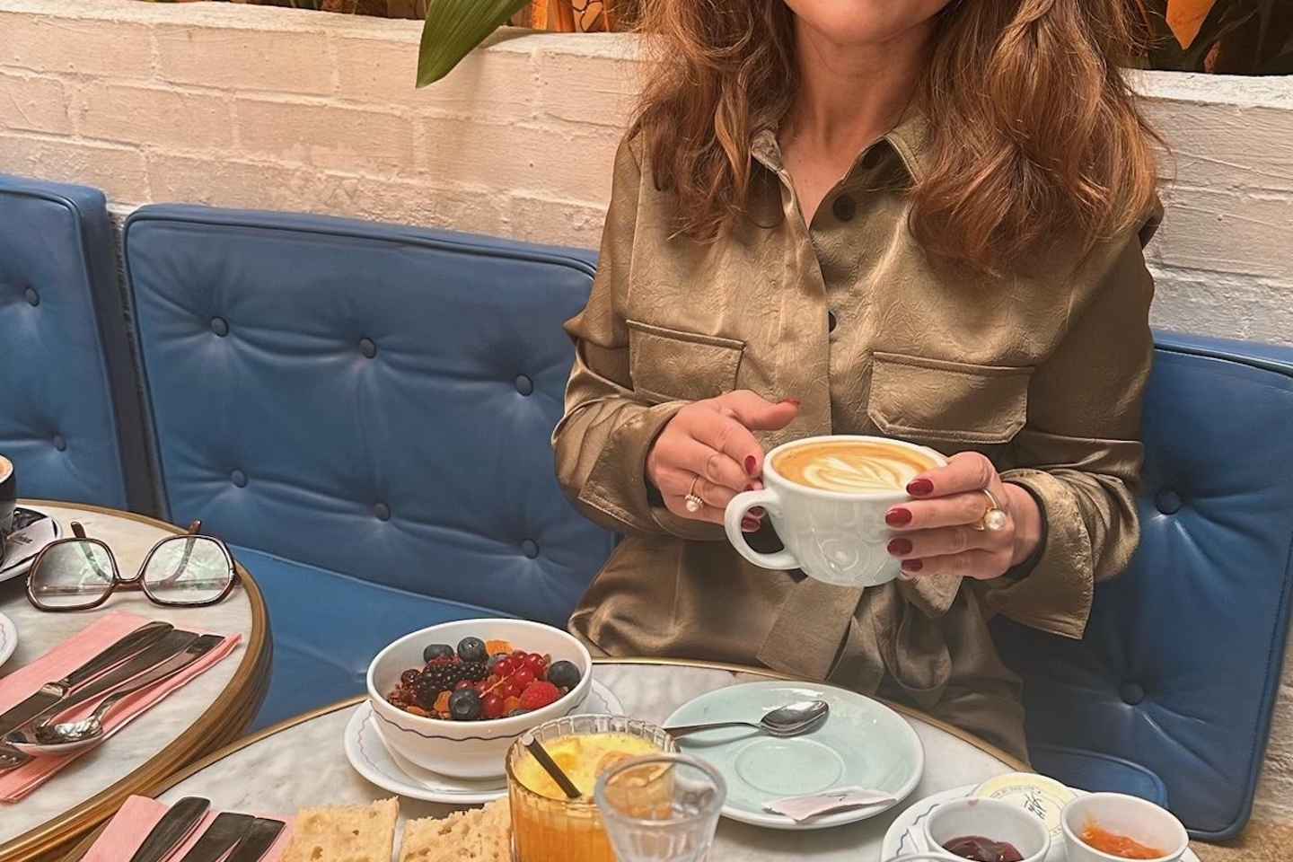 French lessons over a typical breakfast at the foot of Montmartre