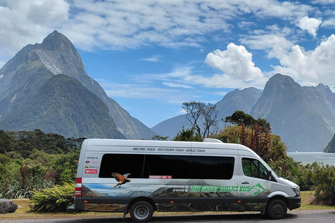 Te Anau: Fiordland Scenic Drive & Milford Track Hike