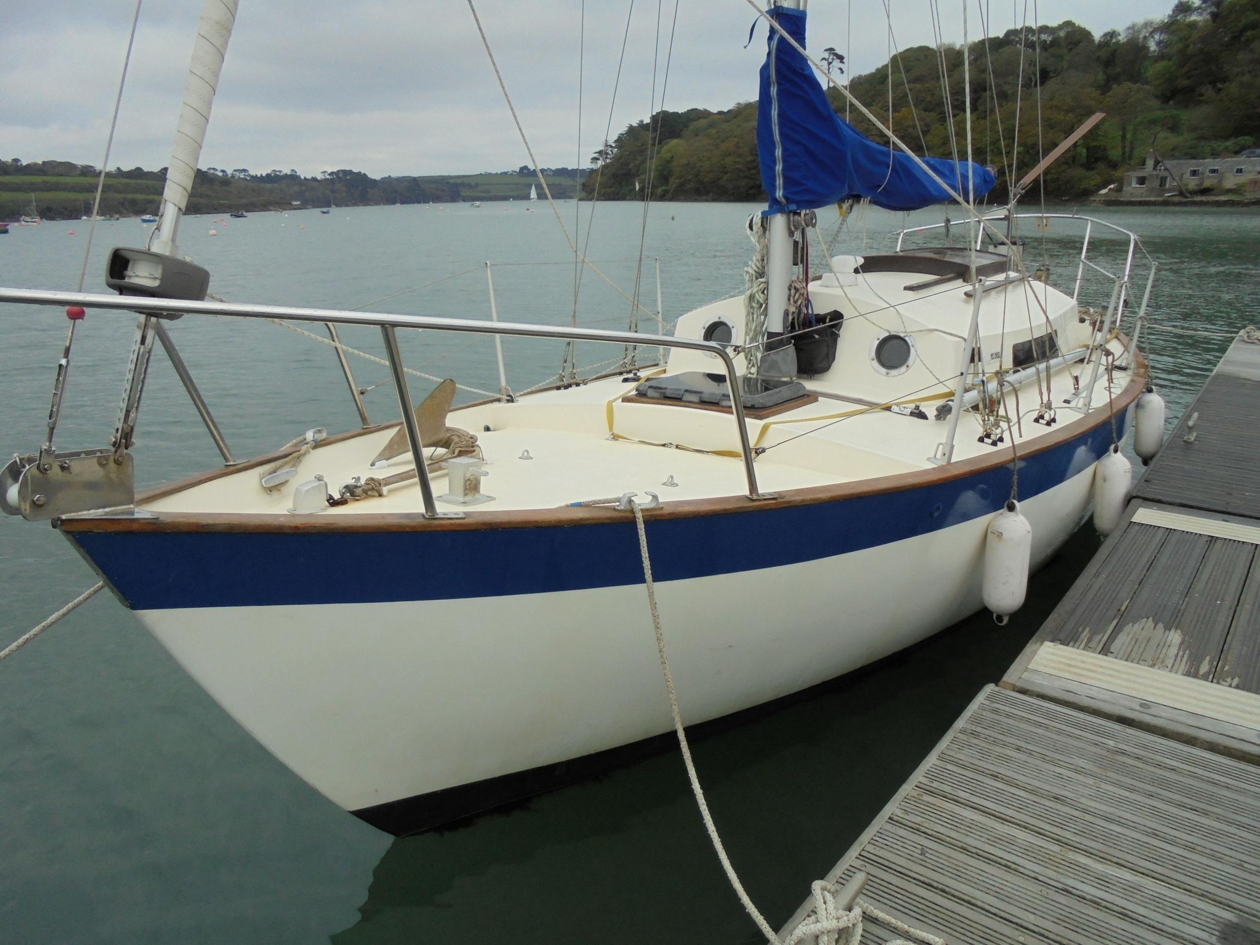 Helford: Segeltour an der Küste mit Yacht und Skipper für Paare