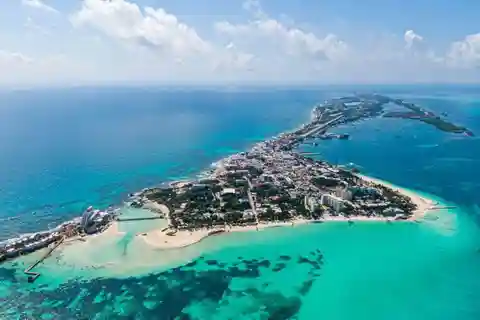 Cancún: Coba y Cenotes + Combo Catamarán Isla Mujeres