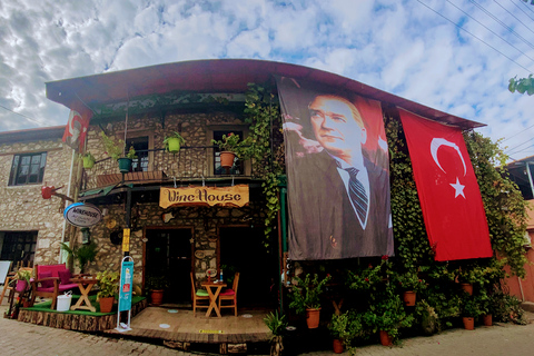 Fethiye: Yeşilüzümlü Village & Kadyanda City Tour