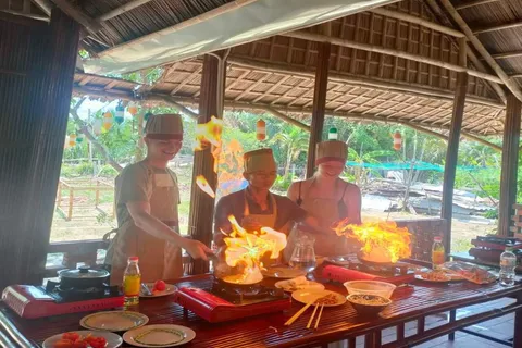 Hoi An: Clase de Cocina Ecológica con Visita al Mercado y Barco Cesto