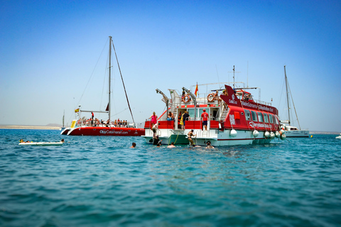 Isla de Lobos: Ferry + Mini Submarine Cruise + free time Fuerteventura Express: Transport & Ferry Lanzarote - Fuerteventura