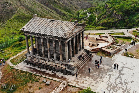 2 Countries in 1 Day:From Tbilisi to Armenia-Sevan & Yerevan