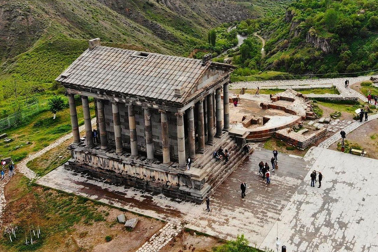 2 Countries in 1 Day:From Tbilisi to Armenia-Sevan & Yerevan