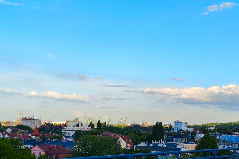 Gdańsk: Wrzeszcz and Shipyard District Private Bike Tour Golden Hour Ride – Gdańsk on evening mood Photo Stops
