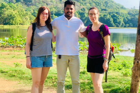 From Colombo: Sigiriya Transfer and Tuk-Tuk Tour