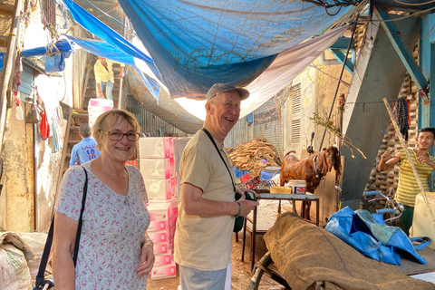 Bombay: Visita de medio día a los Dabbawalas, Dhobhighat y el barrio marginal de Dharavi