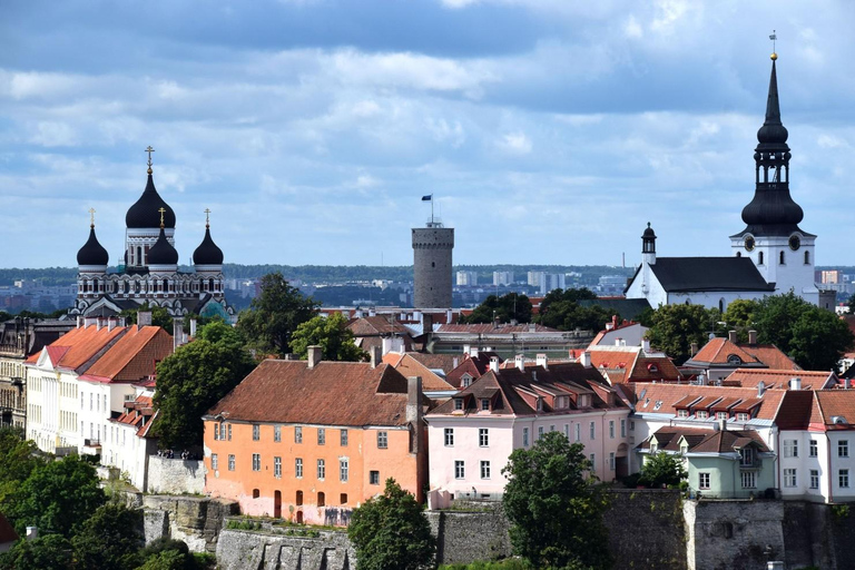 Tallinn: Old Town Walking Tour with Guide