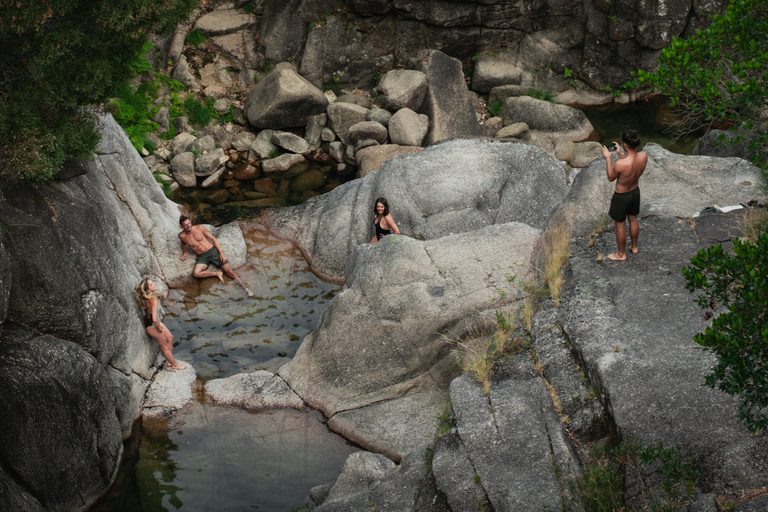 Girona: Horseback Ride with Picnic and Waterfall Stops