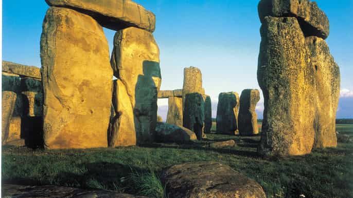 stonehenge stratford bath fullday xmas tour from london