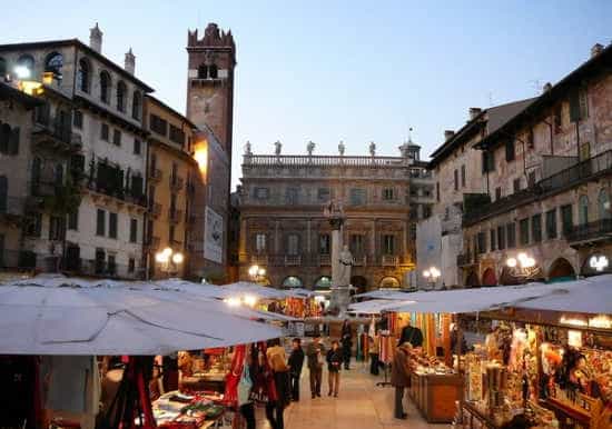 verona walking tour of historical center