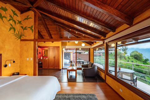 From Quito: Andes and Amazon 5-Day Adventure with Meals