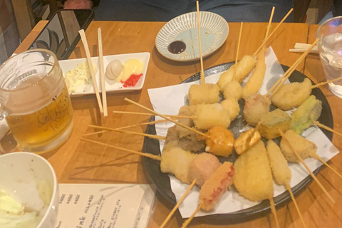 Tokyo: Shinjuku Food Tour with 15 Dishes at 4 Eateries