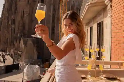 Privat vinsmagning med udsigt over Sagrada Familia og tapasbræt