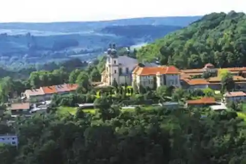 De Cracóvia: Visita de peregrinação a Kalwaria Zebrzydowska e Wadowice