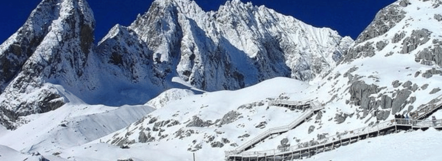 Visite privée de Lijiang : Montagne du Dragon de Jade et ville de Baisha