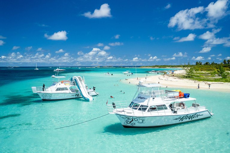 Fajardo: Crucero de snorkel por Cayo Icacos con tobogán y almuerzo