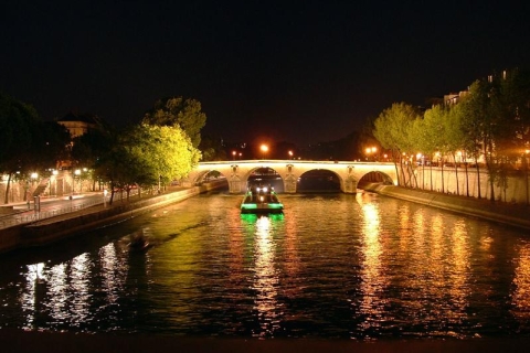 From Paris: Dinner Cruise on The Magical River Seine Dinner Cruise and Skip-the-Line Eiffel Tower