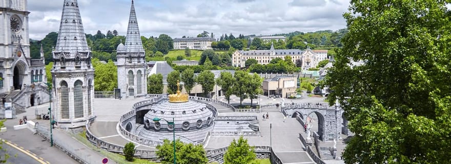 Lourdes : Capturez les endroits les plus photogéniques avec un local