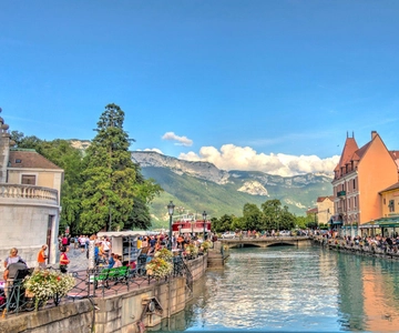 Best of Annecy: Private Walking Tour with a Local