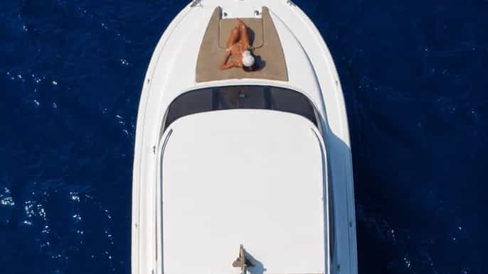 Malta: charter privato di lusso con stand up paddle e scooter marini