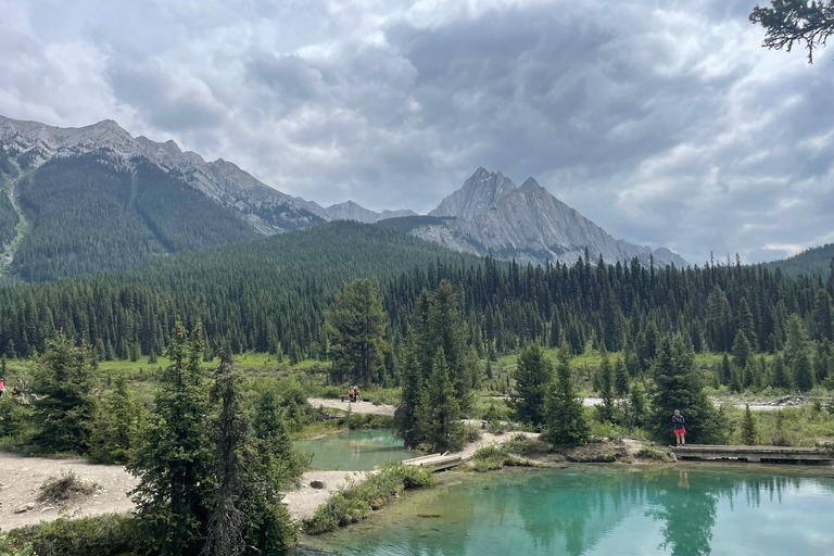 From Calgary: Banff, Moraine Lake, Lake Louise small group Calgary Pick up