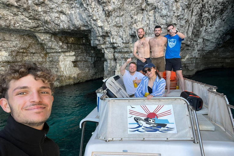 Malta: Comino, Blue/Crystal Lagoon &amp; Caves Private Charter