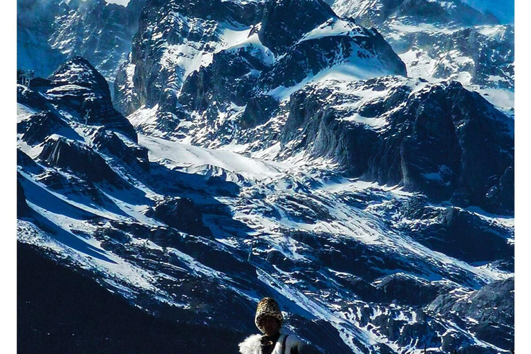 Lijiang: Yulong Snow Mountain, Blue Moon Valley & Show Yakniuping Cableway + "Impression Lijiang" live performance