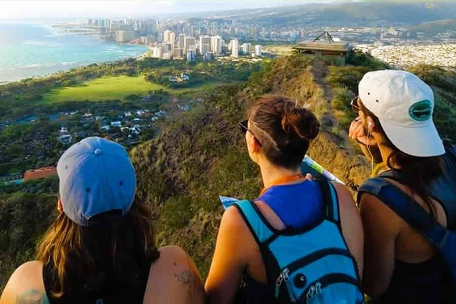 Offizielle selbstgeführte, kommentierte Wanderung zum Diamond Head. Foto: GetYourGuide Offizielle selbstgeführte, kommentierte Wanderung zum Diamond Head. Foto: GetYourGuide