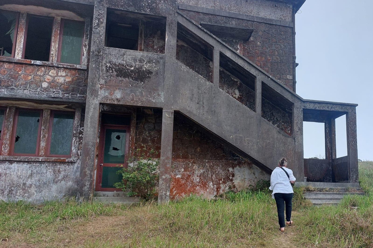 Kampot: Bokor Mountain Tour with locals Bokor Mountain Tour with an Experienced Guide