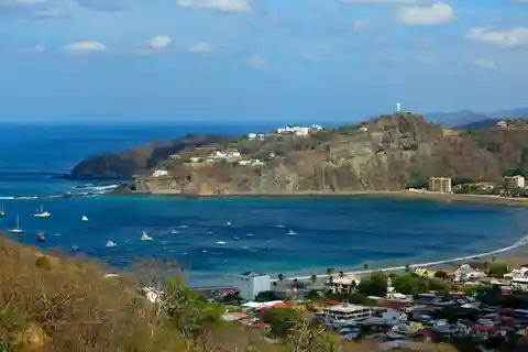 Granada: One way shared transfer to San Juan del Sur