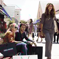 Parigi, Giornata dello shopping di Vallée Village Outlet - Housity