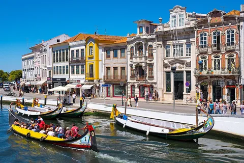 Von Lissabon aus: Private Ganztagestour Aveiro und Ilhavo