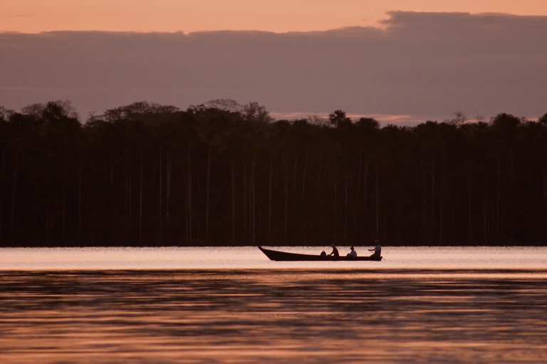 Puerto Maldonado: Yacumama Lake Piranha Fishing Tour & phtos