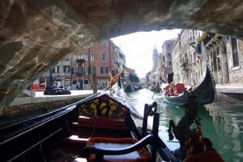 Venice: Shared Gondola Ride and Serenade