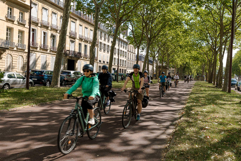 Paris: Schloss Versailles &amp; Königin Hamlet E-Bike TourParis - Schloss Versailles E-Bike Tour